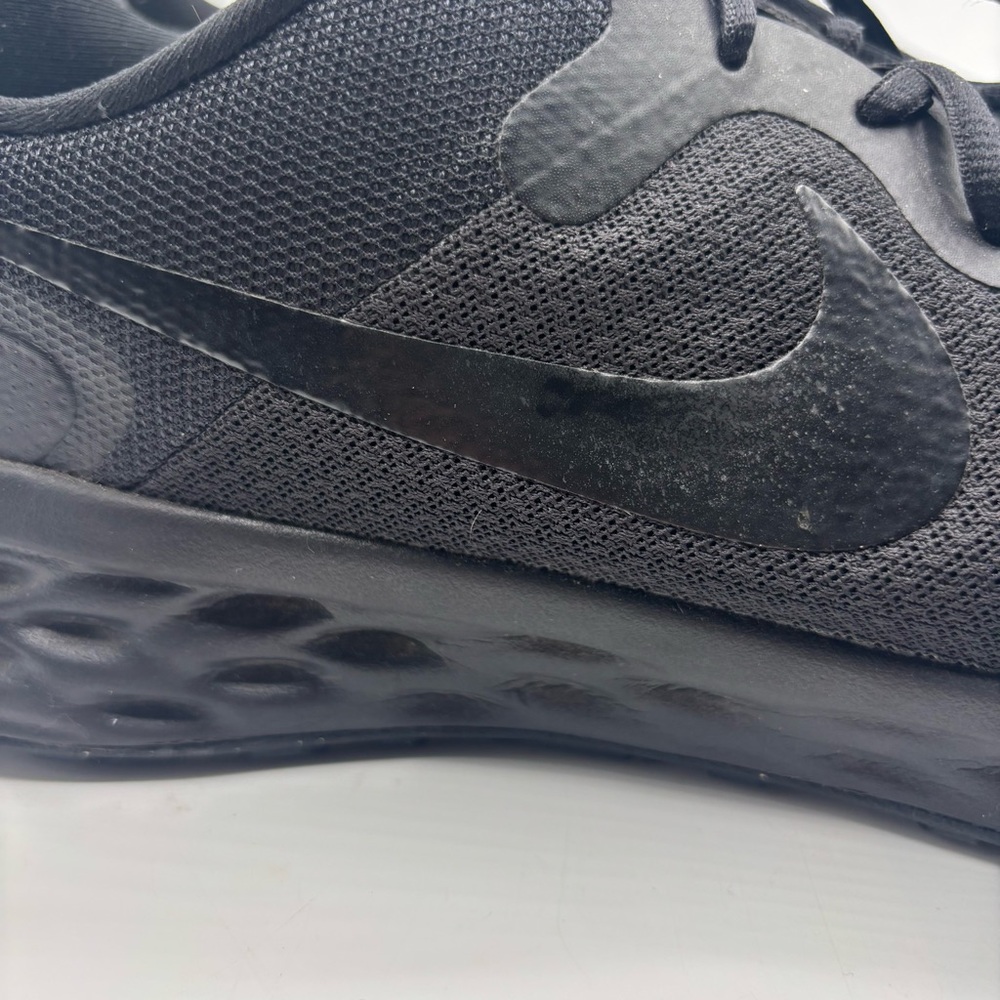 Nike Revolution 6 Next Nature in the "Triple Black" Black/Dark Smoke Men’s 13